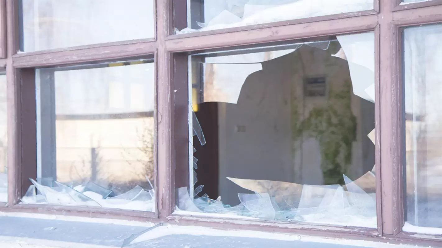 Double Paned Glass Repair - Elevating Glass Repairs to New Heights! in Sienna, TX