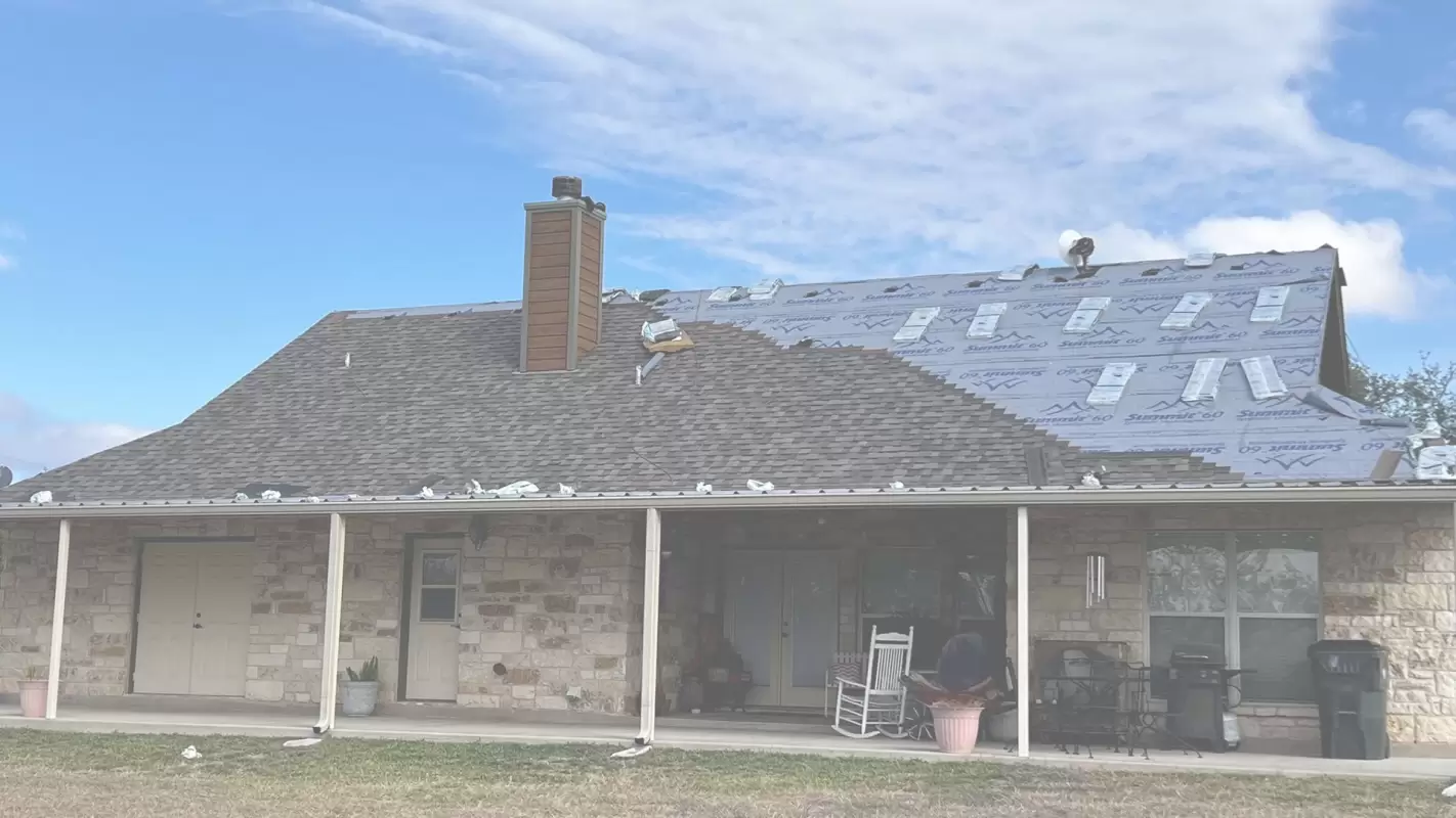 Sensing Molds Growth in Attic, Then It’s Time for a Roof Replacement in Arlington, TX