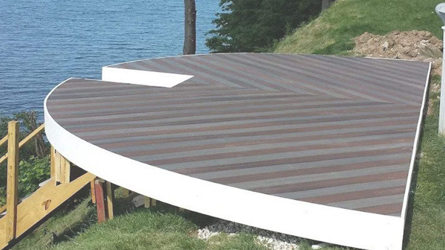 Get the Custom Look of You Deck at Low Deck Builders Cost