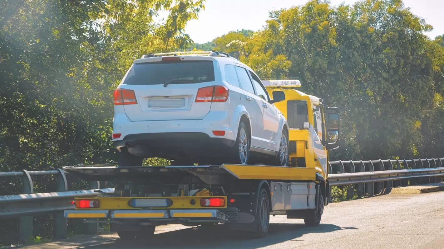 Find Us Among the Top Emergency Car Towing Companies in Town! in Lakeway, TX