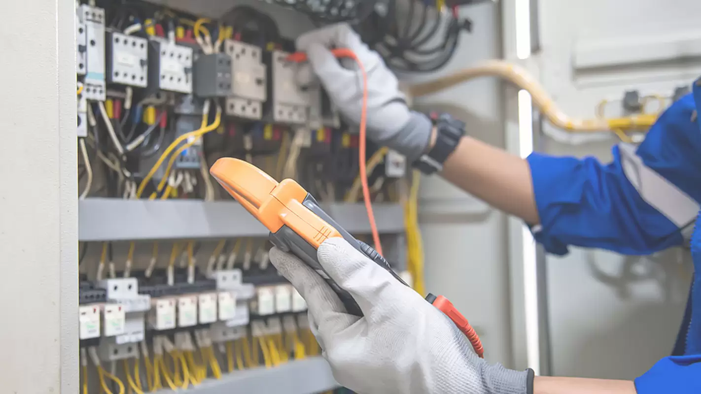 Commercial Electrical Services for Non-Stop Commercial Operations!