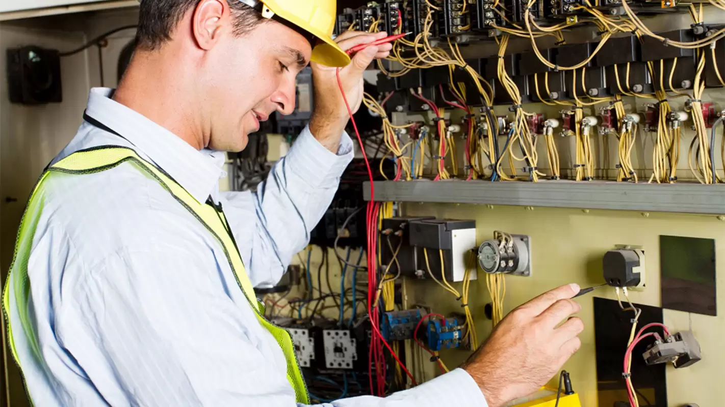 For Electrical Repair Services, Our Electricians will Turn Upon Time in Plano, TX