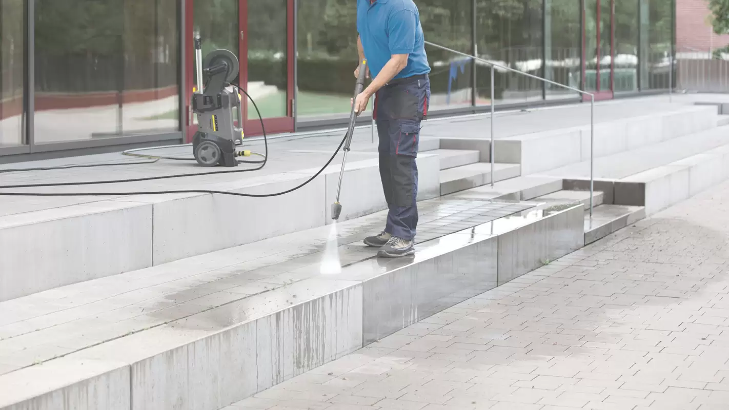 Looking for Commercial Pressure Cleaning Companies? You’ve Got the Right One! in Pearland, TX