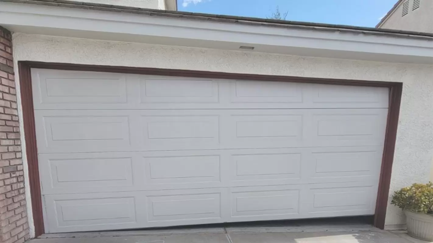 Same Day Garage Door Services with The Pros Glendale, CA