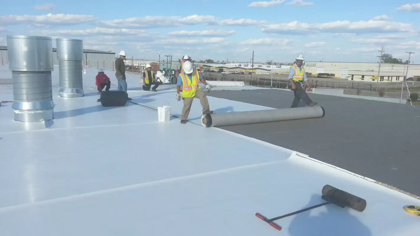 Our Commercial Roofing Contractor Offers Top-quality Services