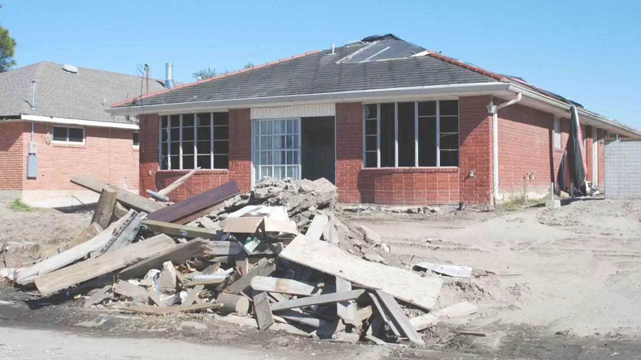 Construction Debris Cleanup So You Don’t Have to Do the Bulky Work!