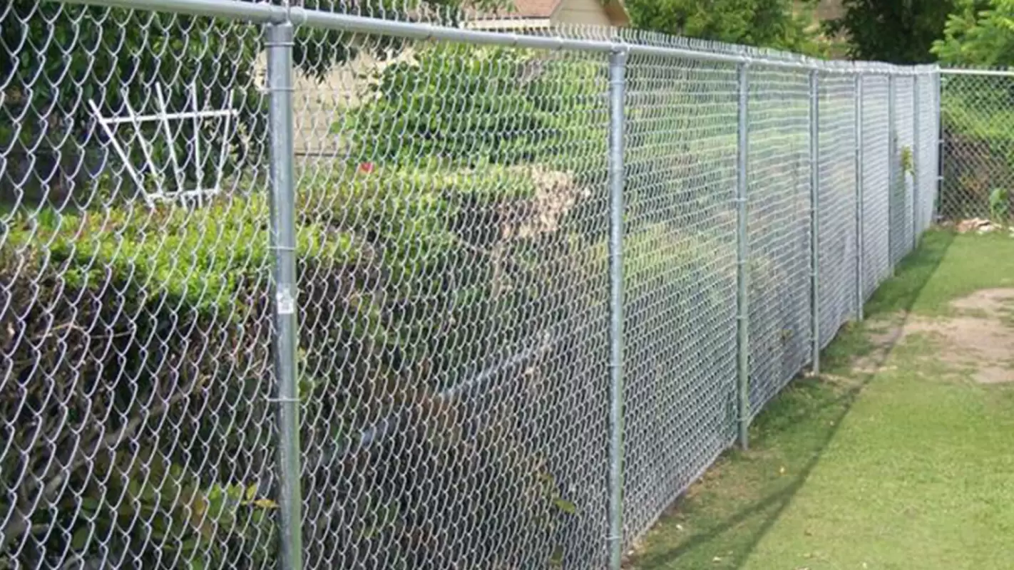 Chain Link Fence Installation to Guard Your Home Lawn!