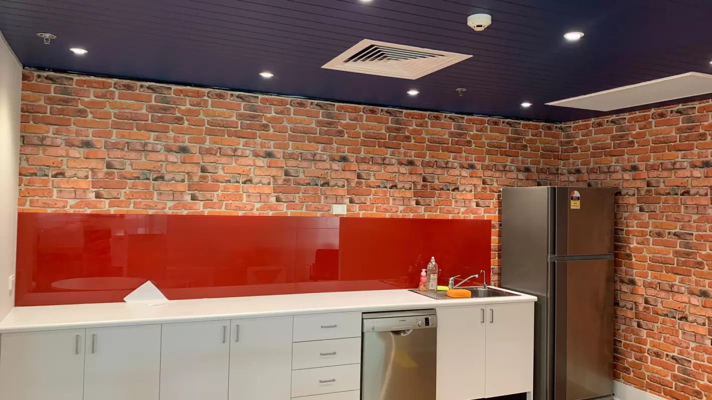 Expert Wallpaper Installation – The Perfect Answer to Plain Walls in Pasadena, CA