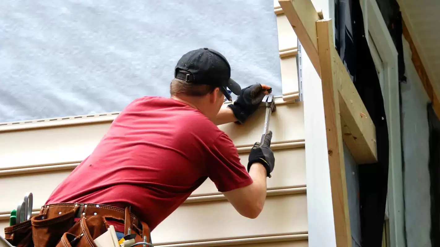 Hire Our Professionals for High-Quality Siding Repair: