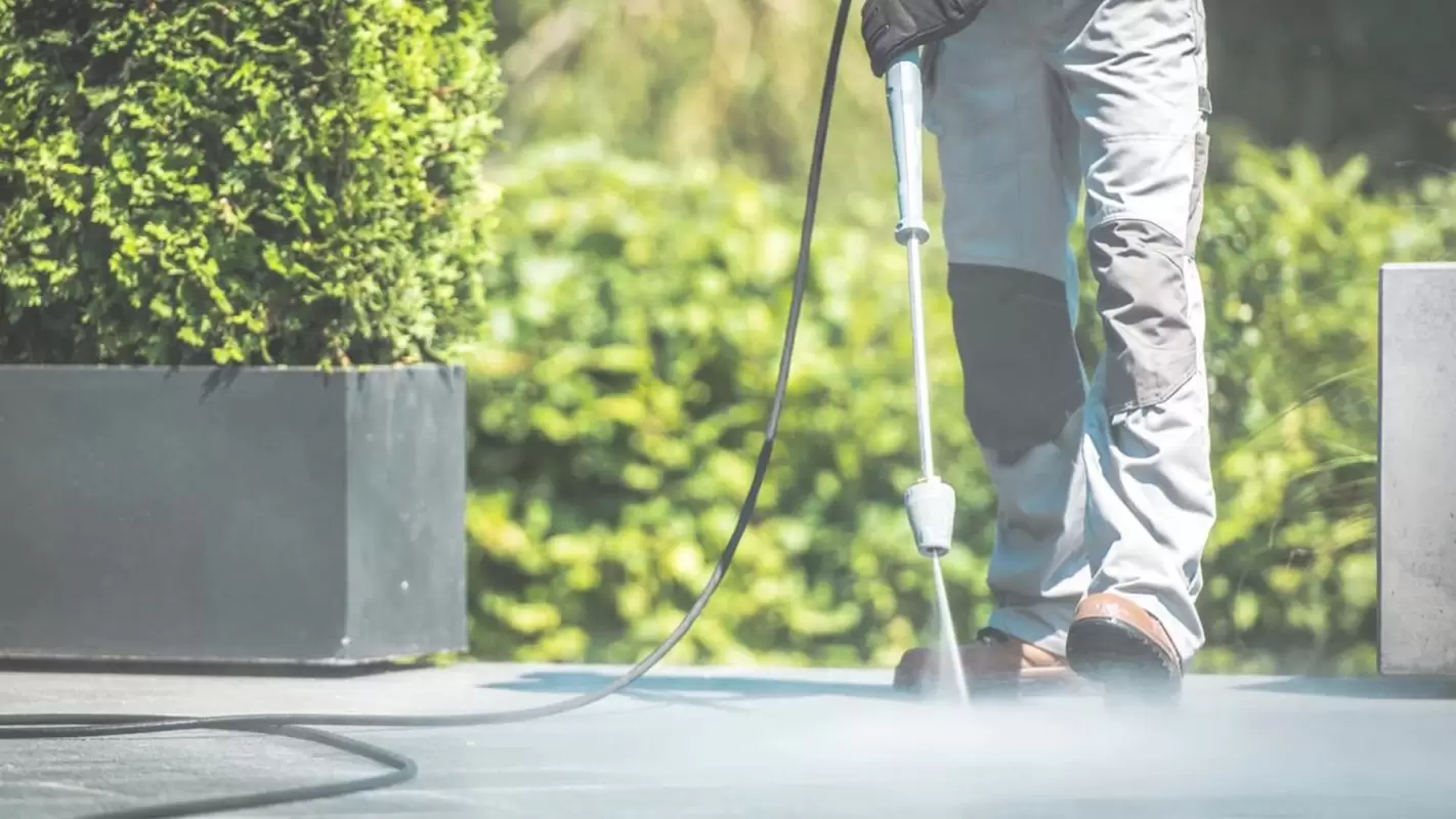 Pressure Washing Services to Rescue Your Building’s Curb Appeal!