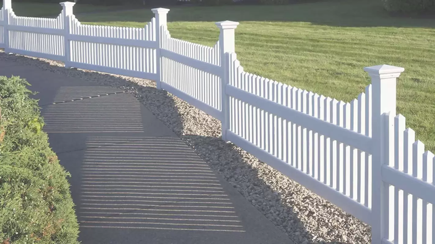 Experience Custom Deck And Fence Designs At Their Finest