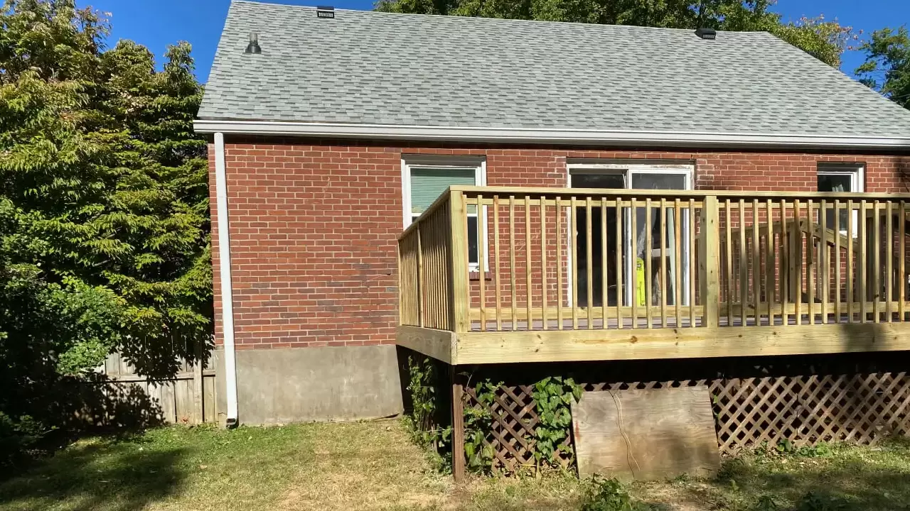 Deck Builders Providing Tailored Solutions!