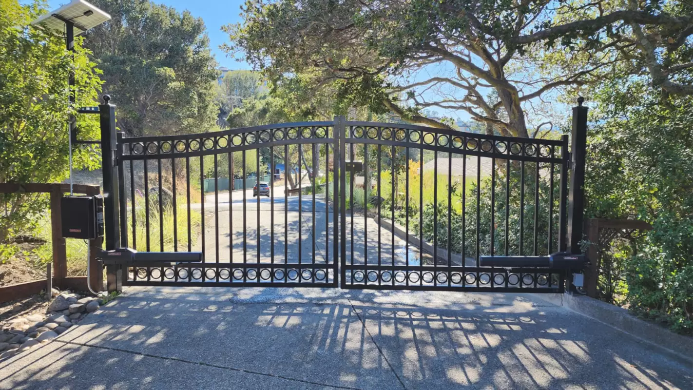 Get professional electric driveway gate installation