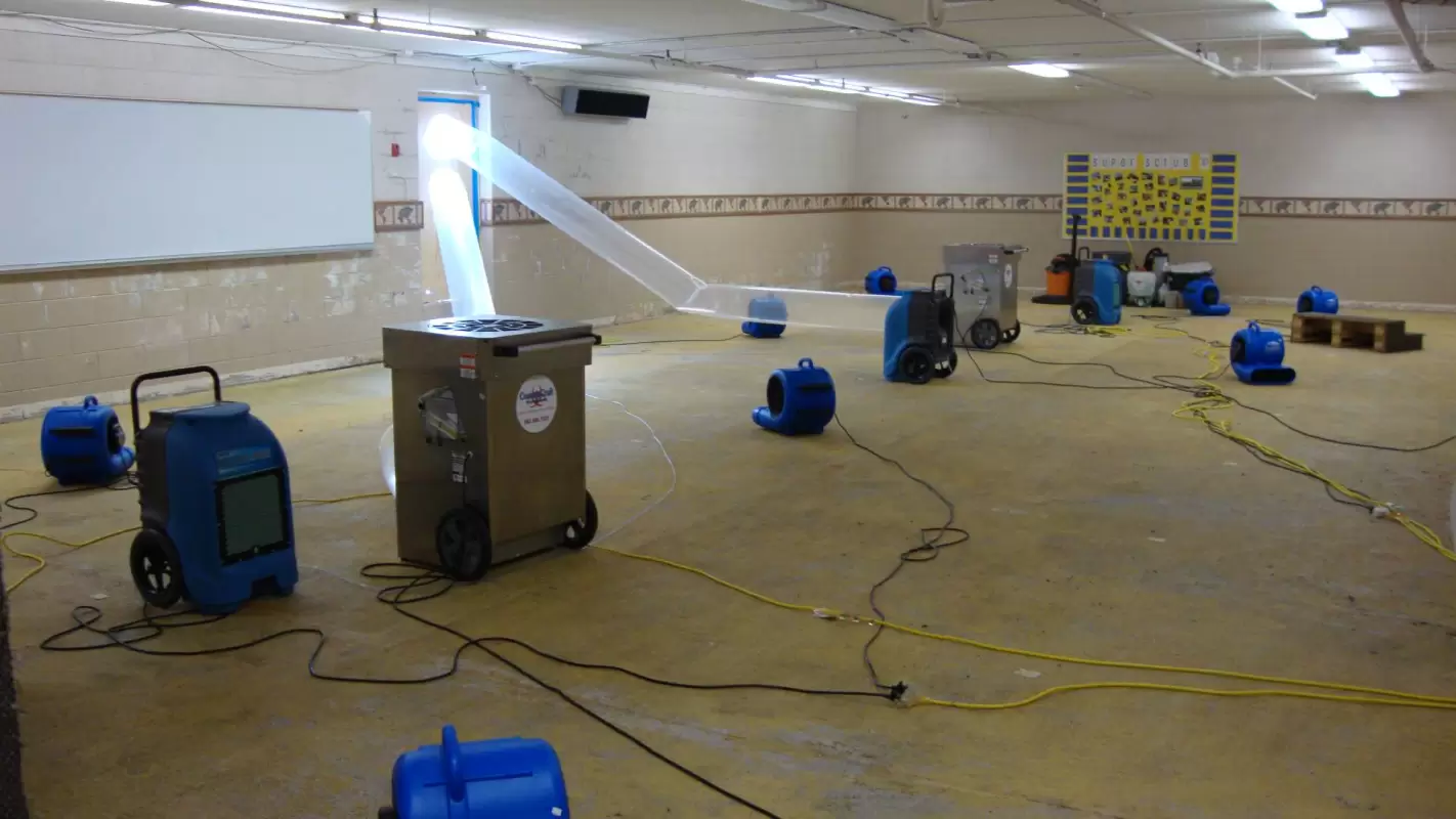 Stop losing more customers with our commercial water damage services