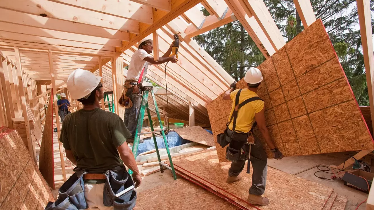 Hire Our Premium Commercial Roofing Contractors!