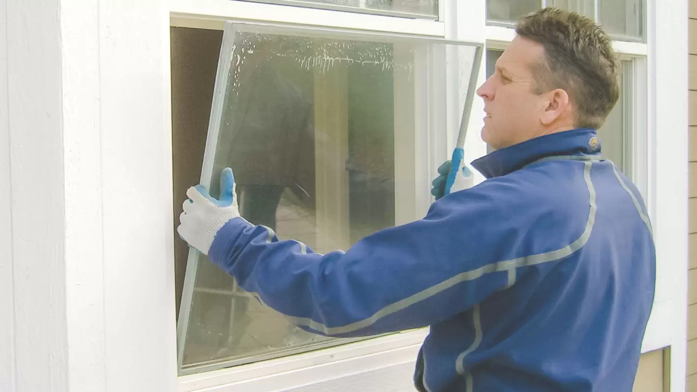 Residential window glass replacement to fix your view
