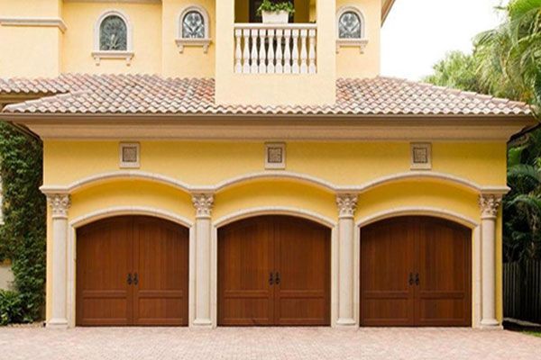 24/7 Emergency Garage Door Service