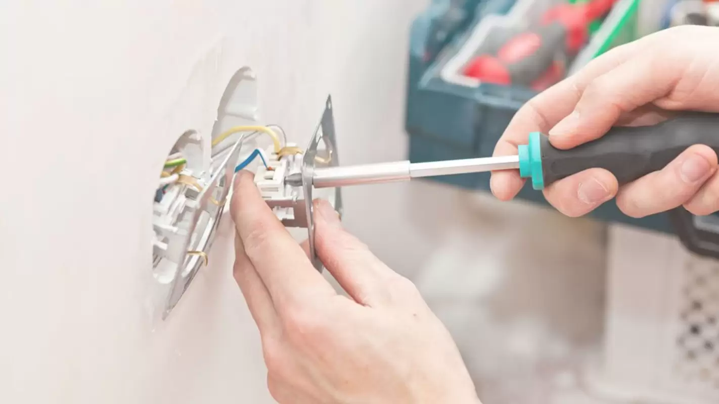 Hire Our Electrical Contractors for All Your Electrical Needs!