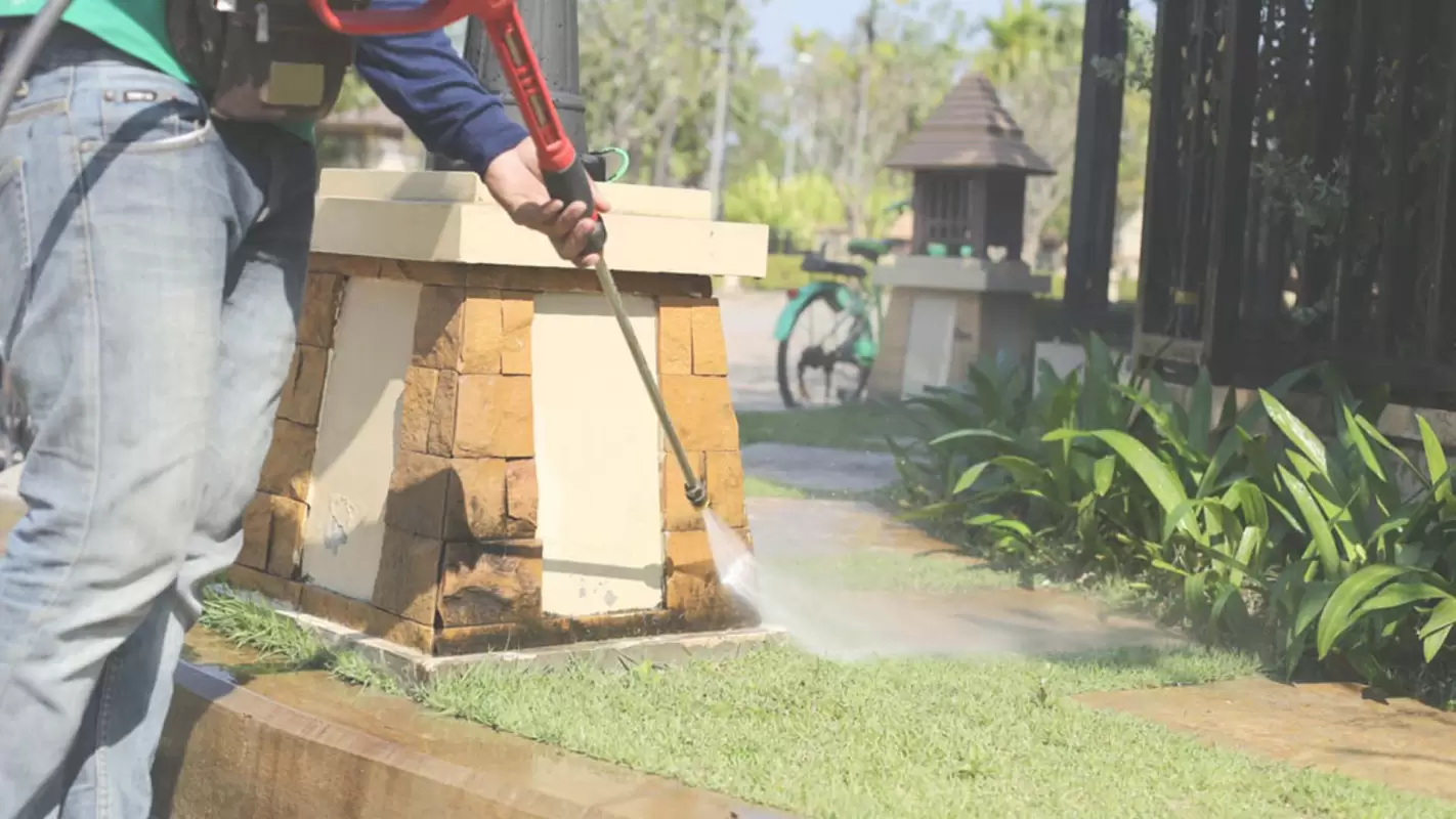 Pressure Washing Services to Rejuvenate Your Dull & Weathered Properties!