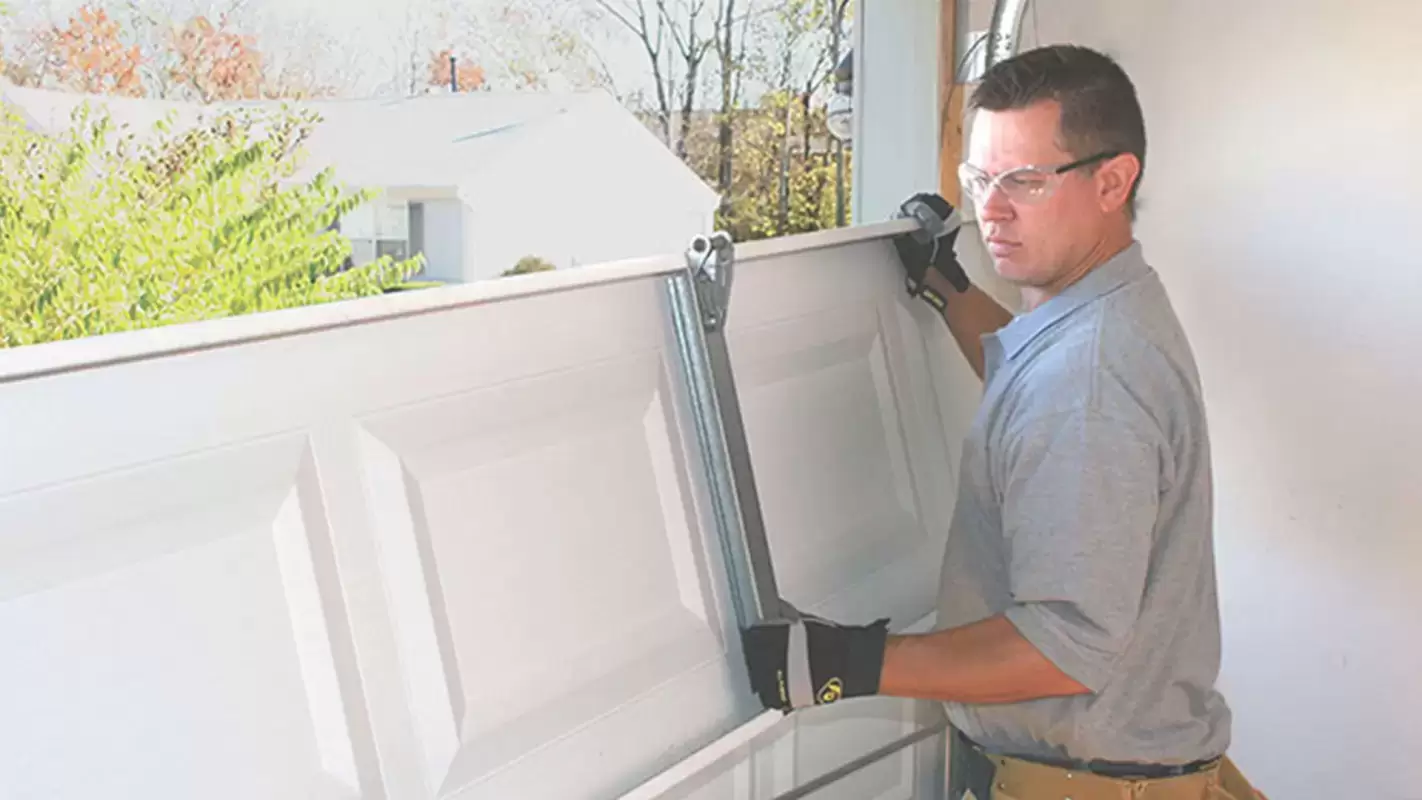 Garage Doors Track Alignment – You Can Count on Our Craftsmanship