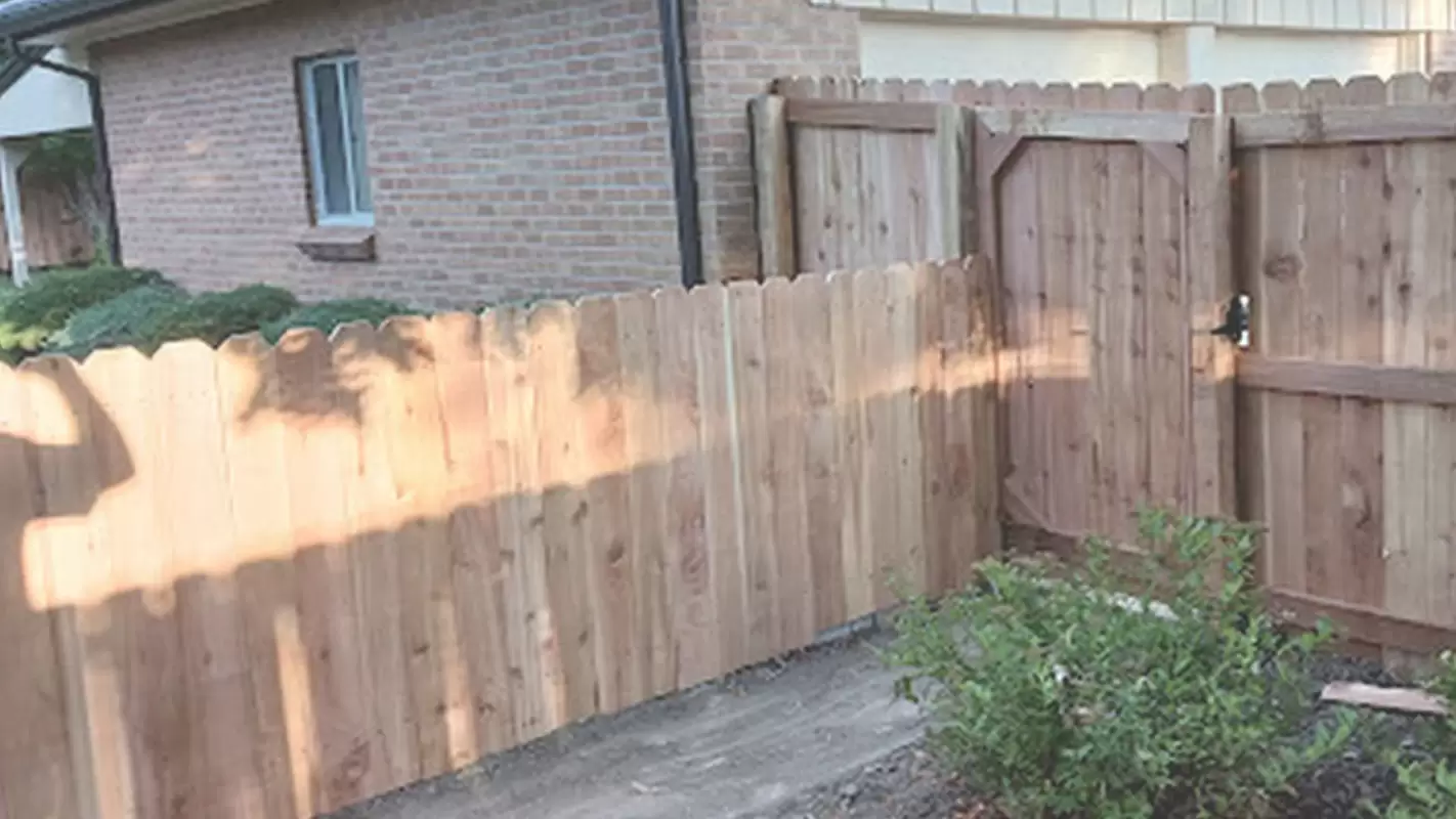 Looking For “The Best Local fence installers nearby?”, Hire Us!