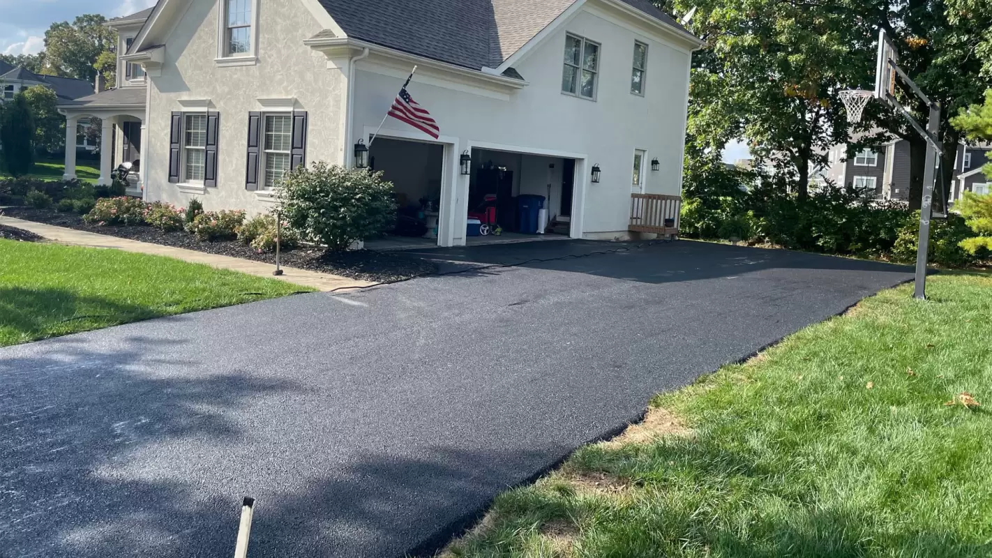 Asphalt Driveway: Asphalt driveways built to endure