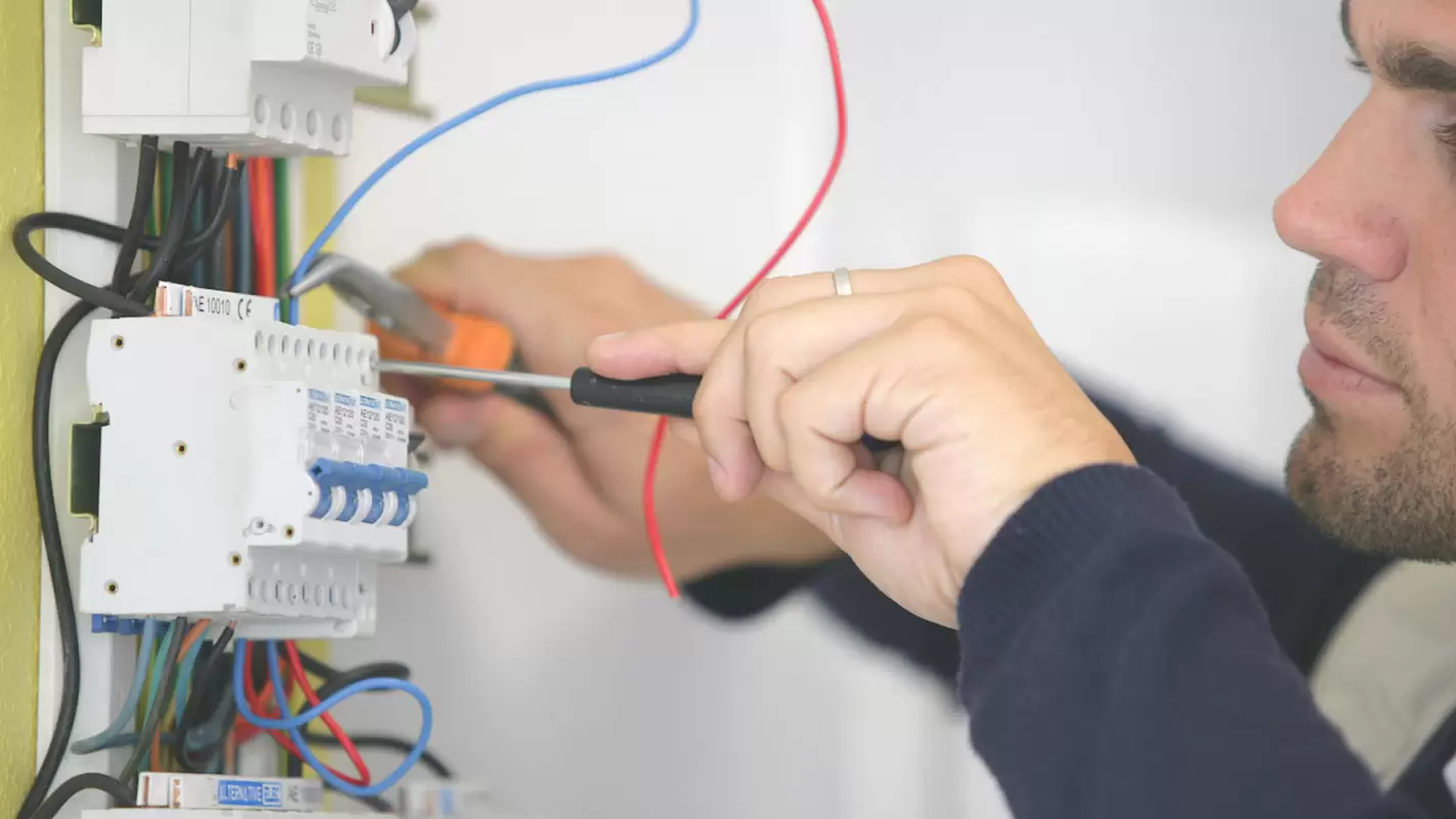 Our emergency electrical service is available 24 hours a day!