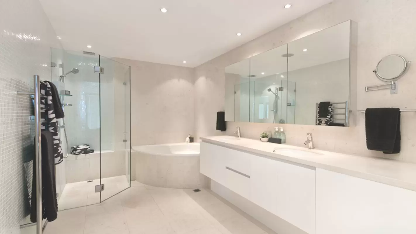 Custom Glass Shower Doors with Style and Comfort Combined