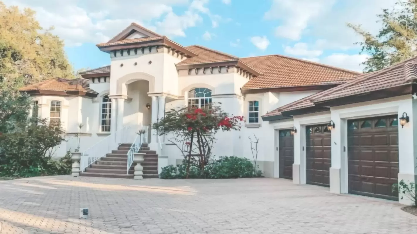 Masters of Exquisite Hues: Interior and Exterior Painting Company