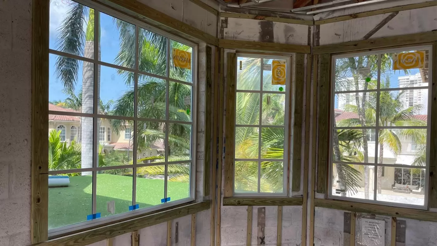 Strength meets sophistication: impact-resistant glass windows!