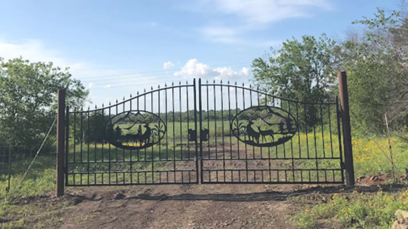 Reflecting Craftsmanship through Our Gate Repair Specialists