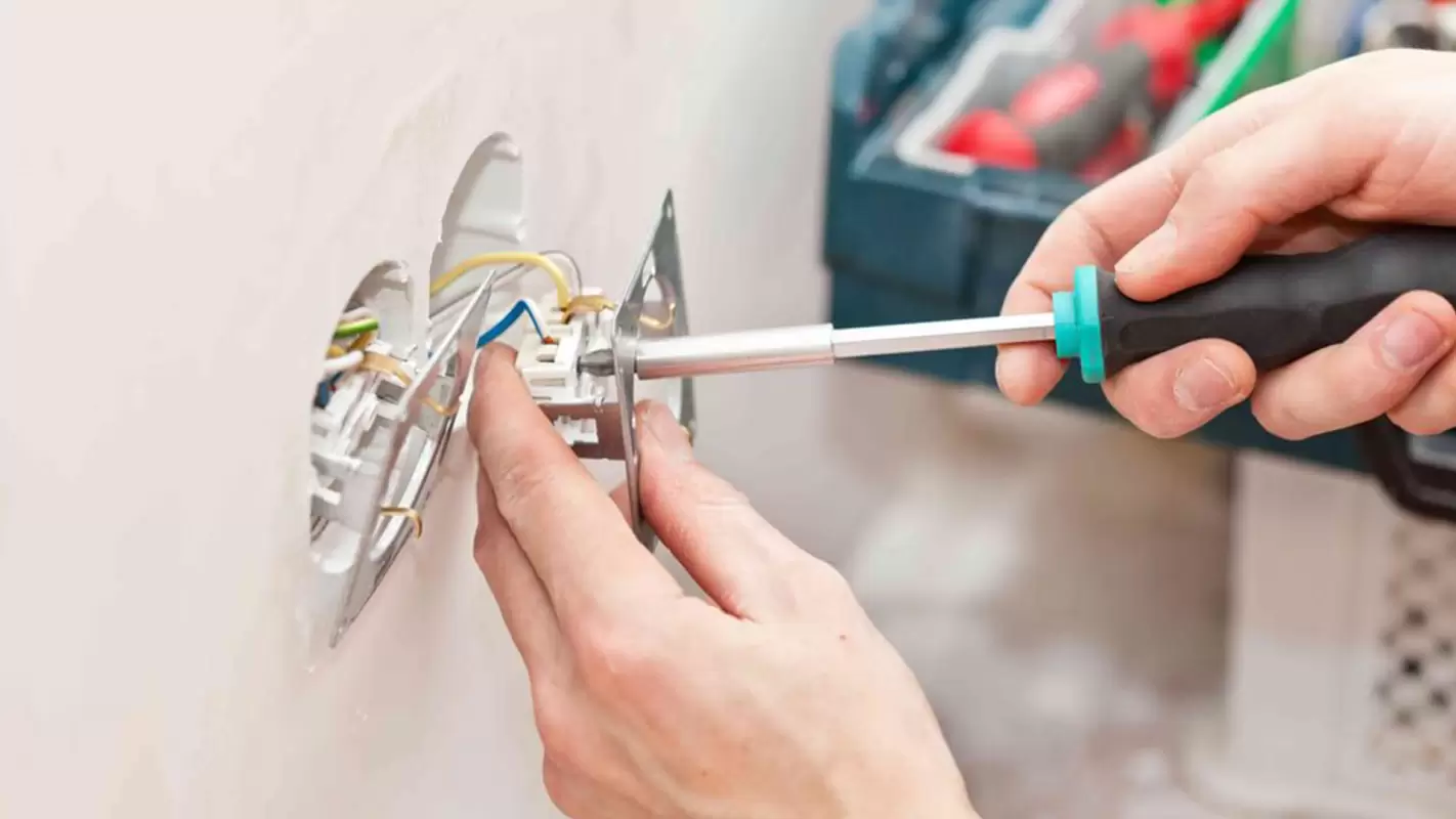 Excellent And Affordable Solutions with Our Electrician Services