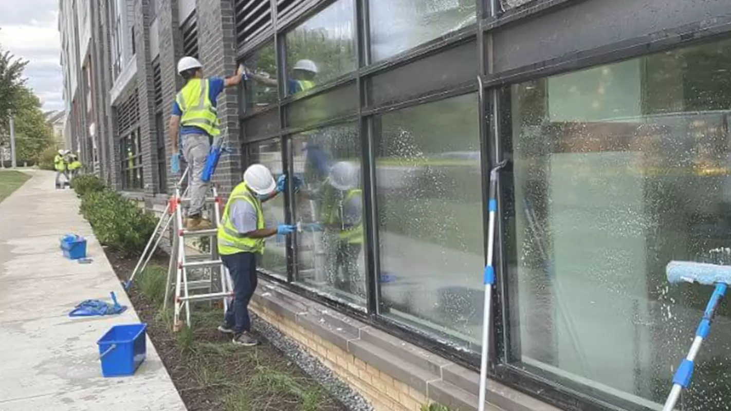 Exterior Glass Cleaning to Unveil the Beauty Behind the Glass