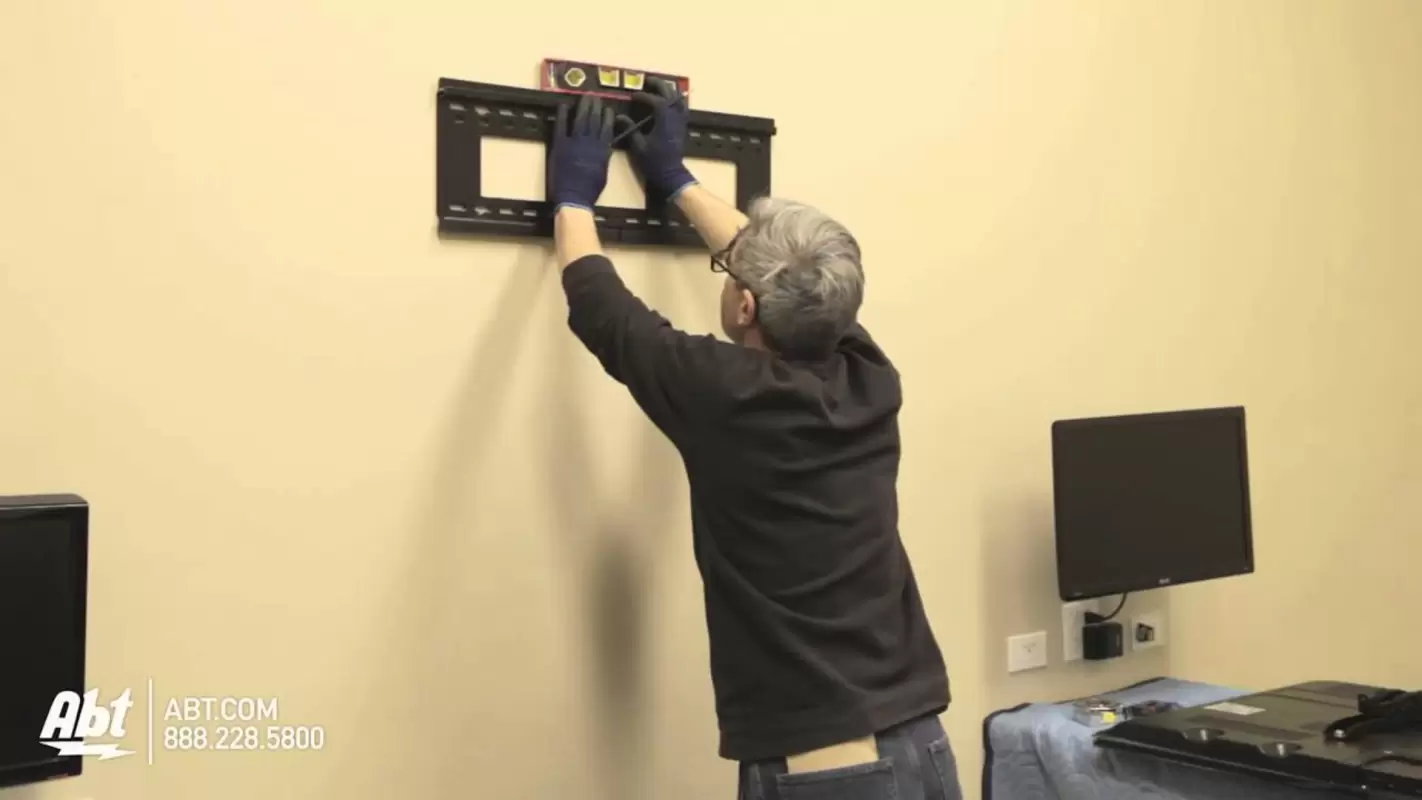 Flat TV Mounting to Create Home Theatre Experience