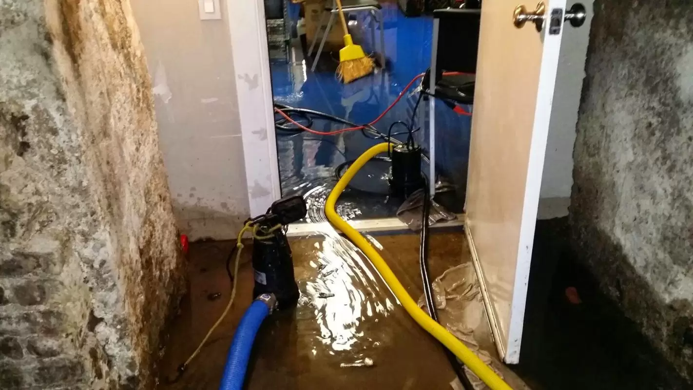 Fast And Professional Sewage Cleanup In The Basement