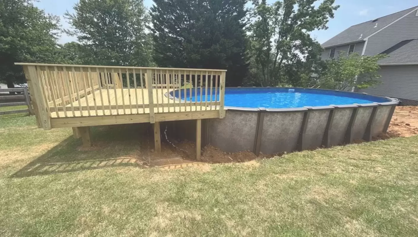 Transform Your Outdoor Space with Our Fiberglass Pool Contractors!