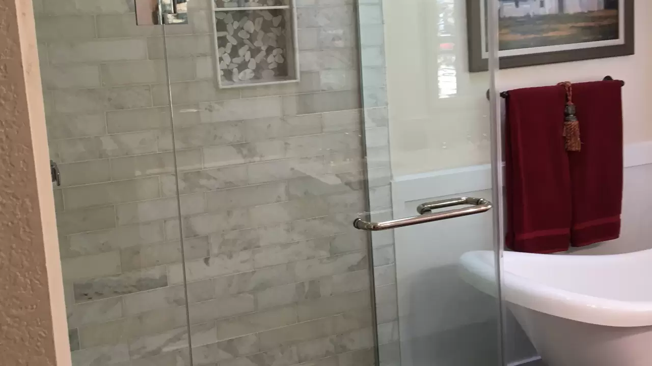 Elevate Your Bathroom’s Aesthetics With Custom Shower Doors For Walk-In Showers