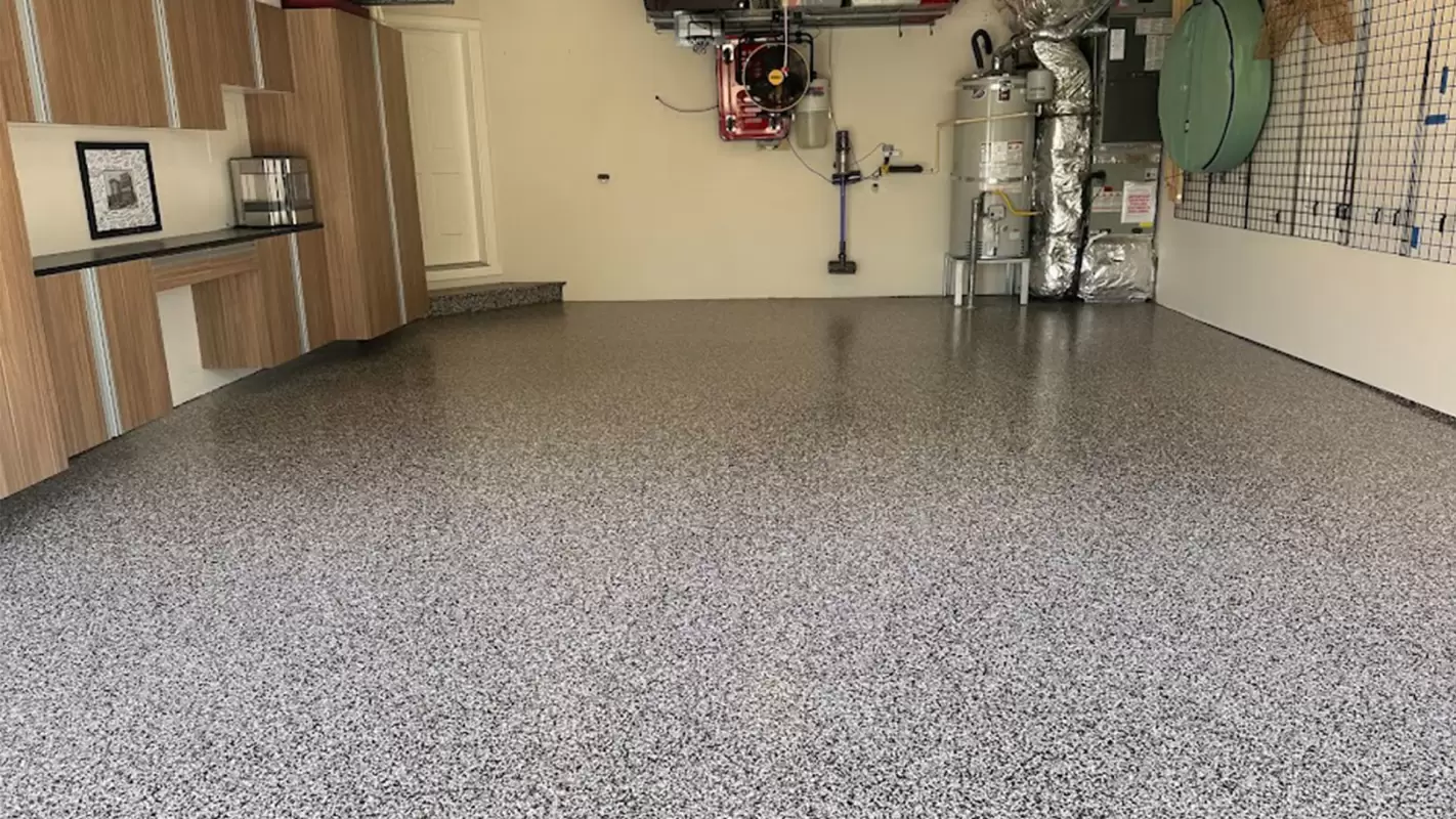 Flake Epoxy Flooring Installation for Seamless Flooring