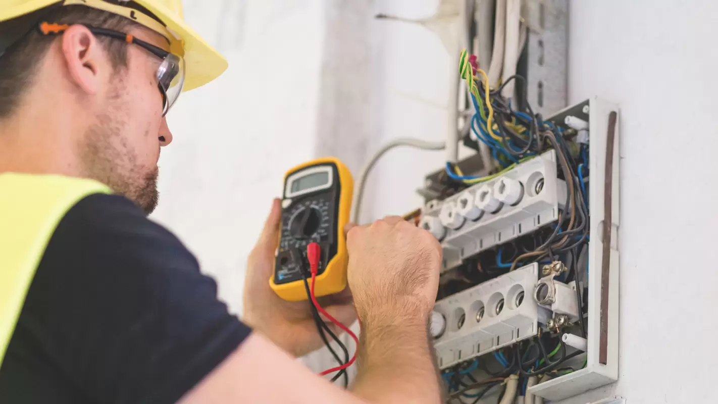 Professional Electrical Services To Get A Blend Of Quality And Safety