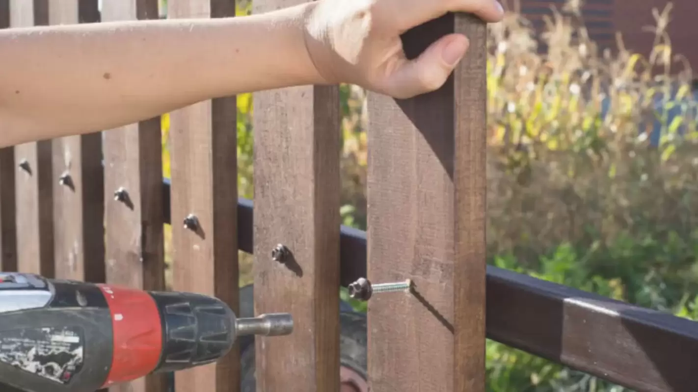 Are You Looking For Fence Repair Near Me? Look No Further!