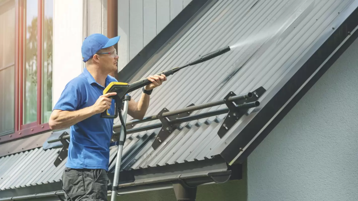 End Your Query On Residential Roof Cleaning Service Near Me