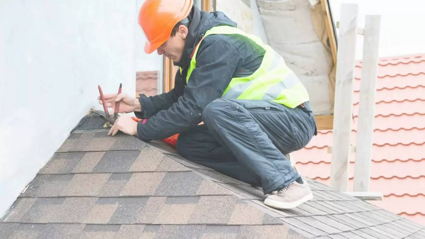 Hire Us For The Right Roof Repair Estimates
