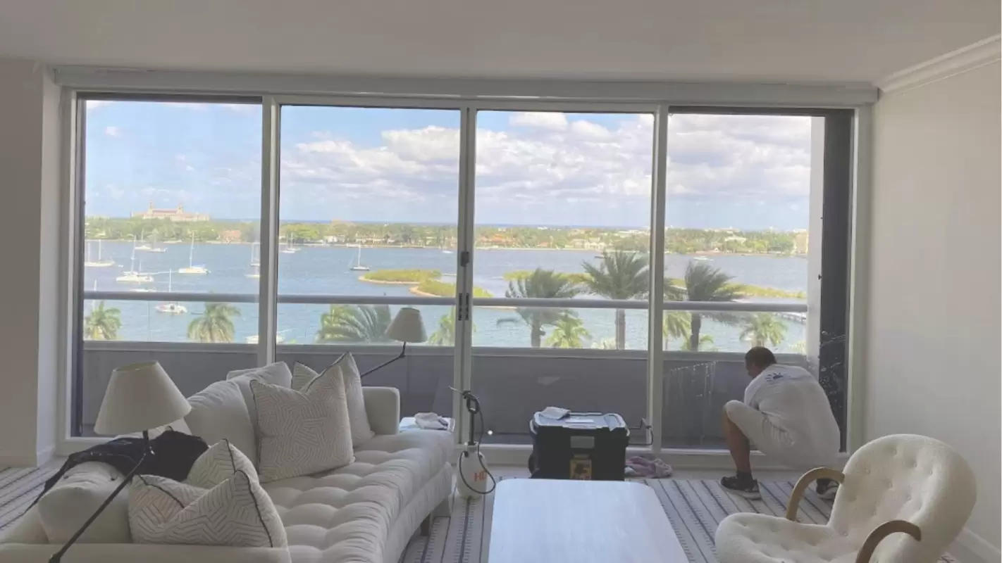 Glass Tinting Contractors To Reduce Glare And Heat