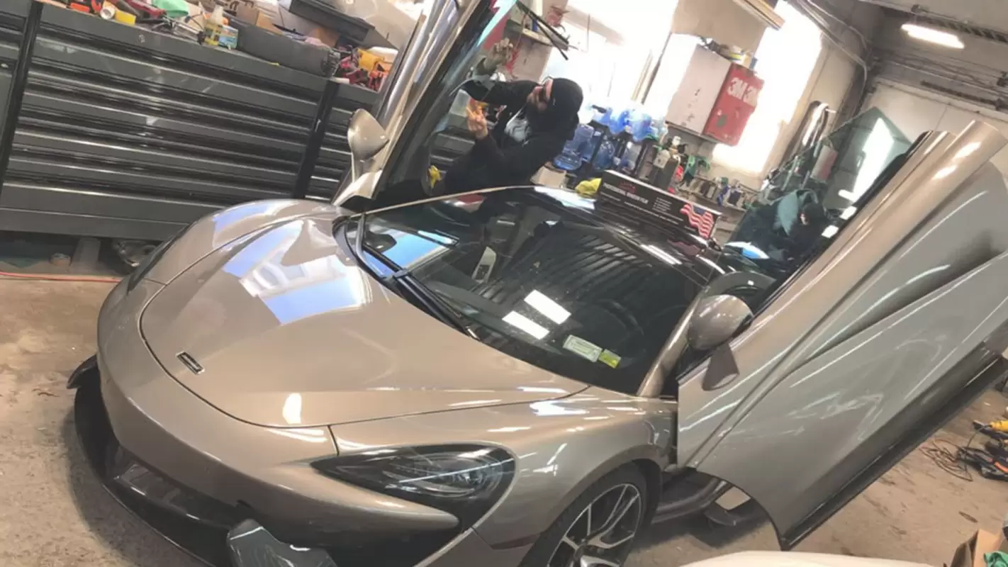 Experience The Difference with The Best Auto Window Tinting Services