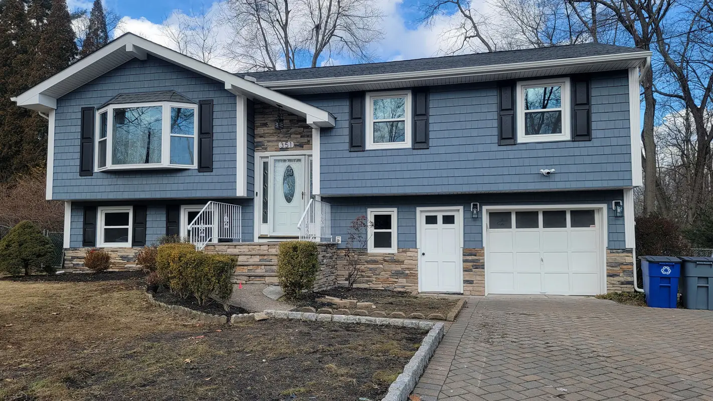 Vinyl Siding Repair Services with Quality and Affordability