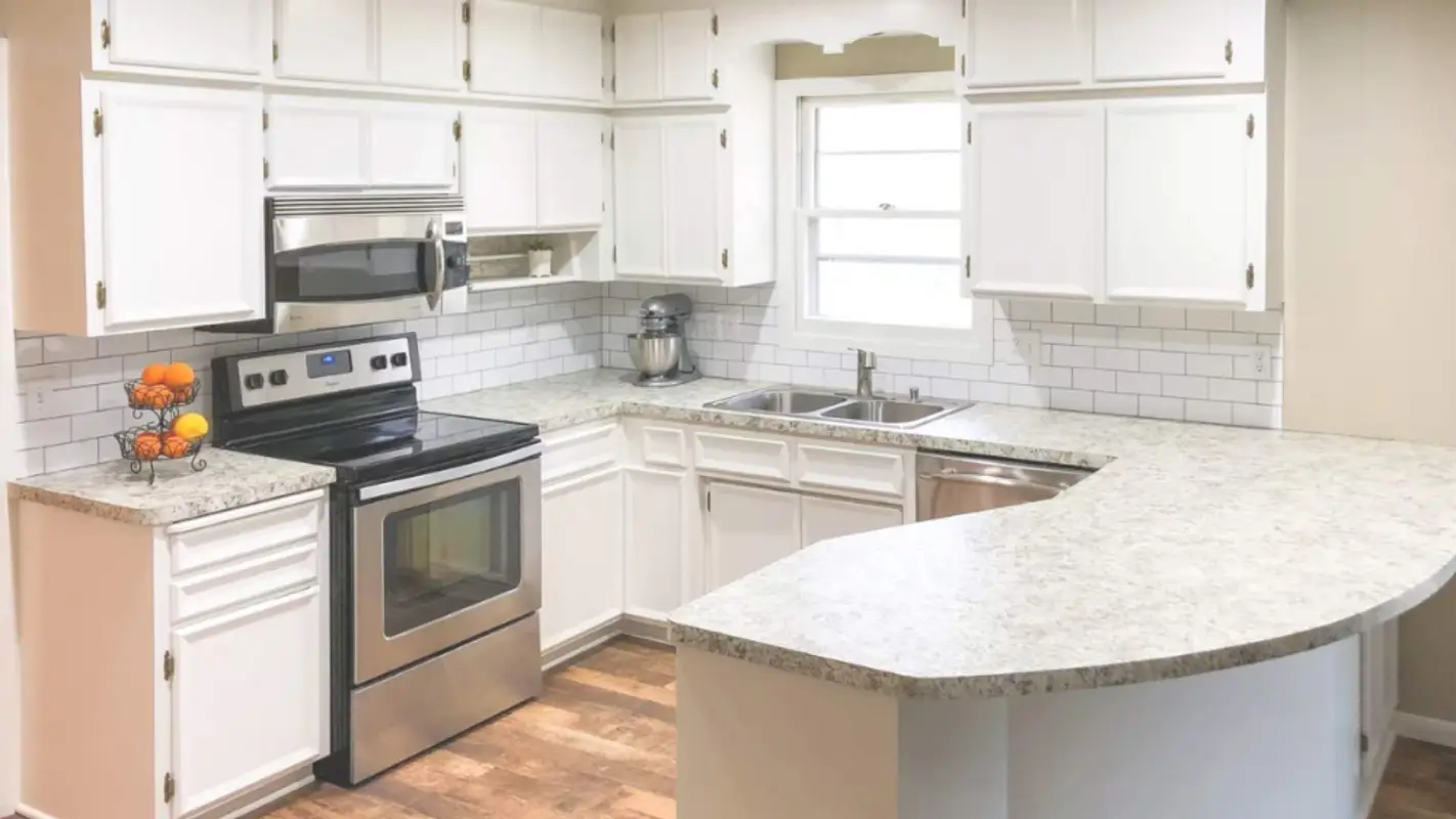 Cabinet Refinishing Contractors to Unlock the Hidden Beauty