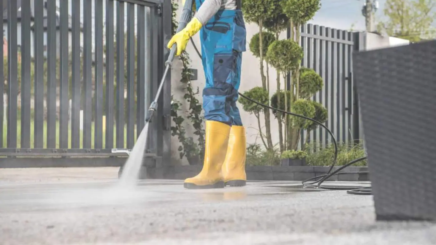 Your Go-to Driveway Pressure Washing Services