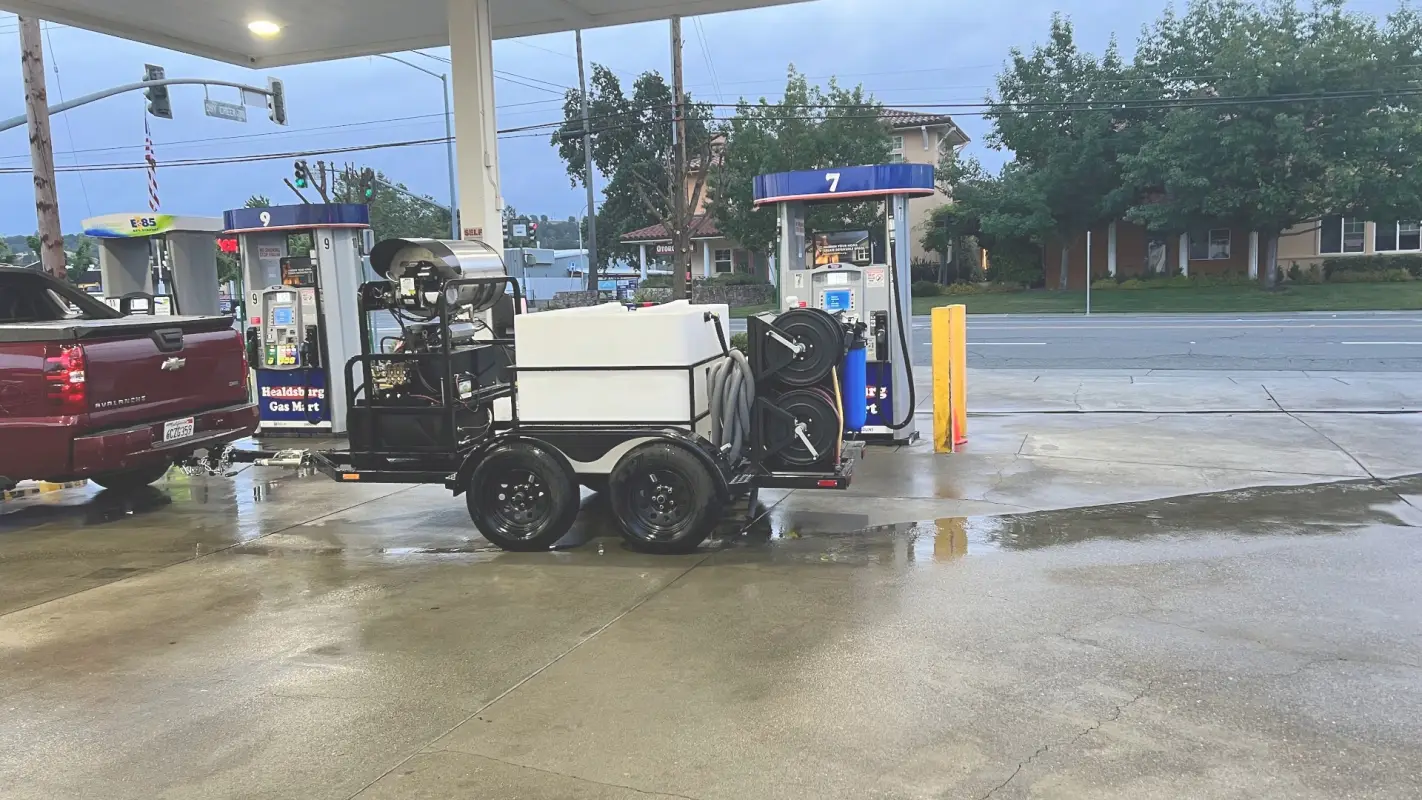 Commercial Pressure Washing for A Positive First Impression