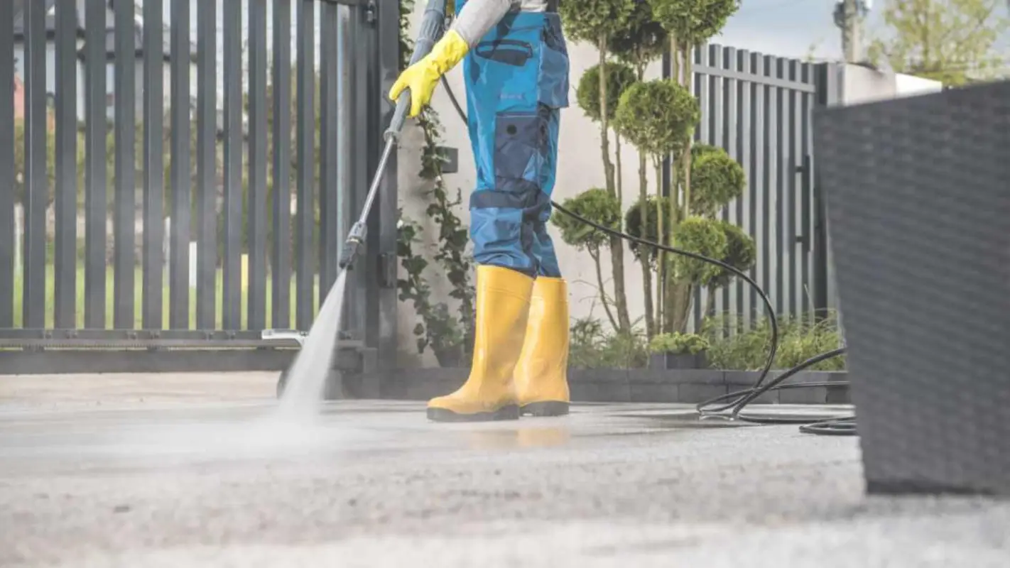 Driveway Pressure Washing to Improve Its Visual Appearance