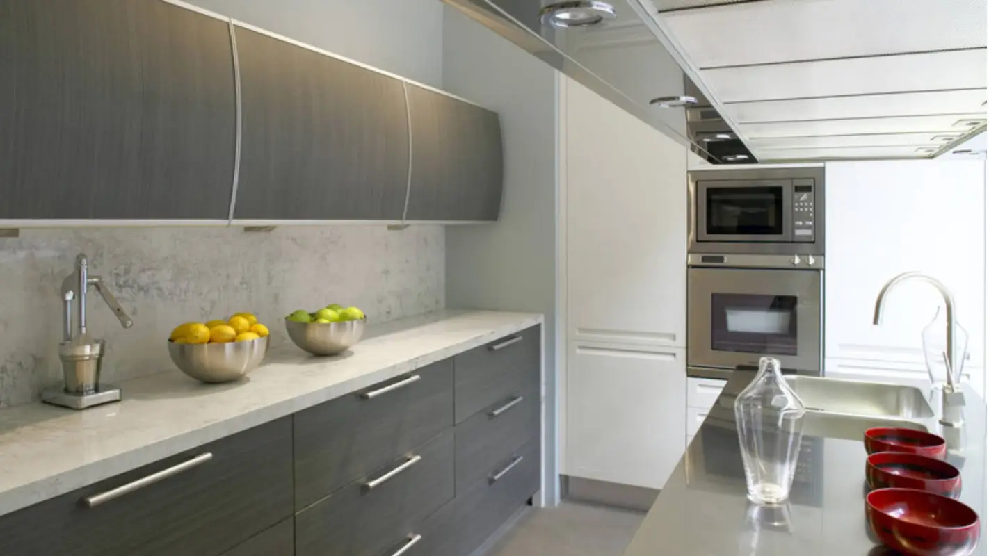 End Your Search For ‘Cabinet Refinishing Near Me’ And Hire Us Now